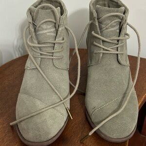 Toms Lace Up Wedge Suede Boots - Green